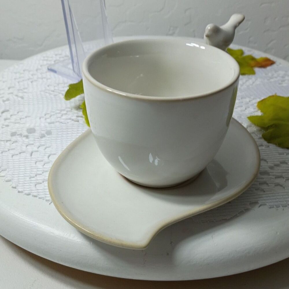 Selected region is a Villeroy and Bosh New Wave Coffee Cup and Saucer Set NEW